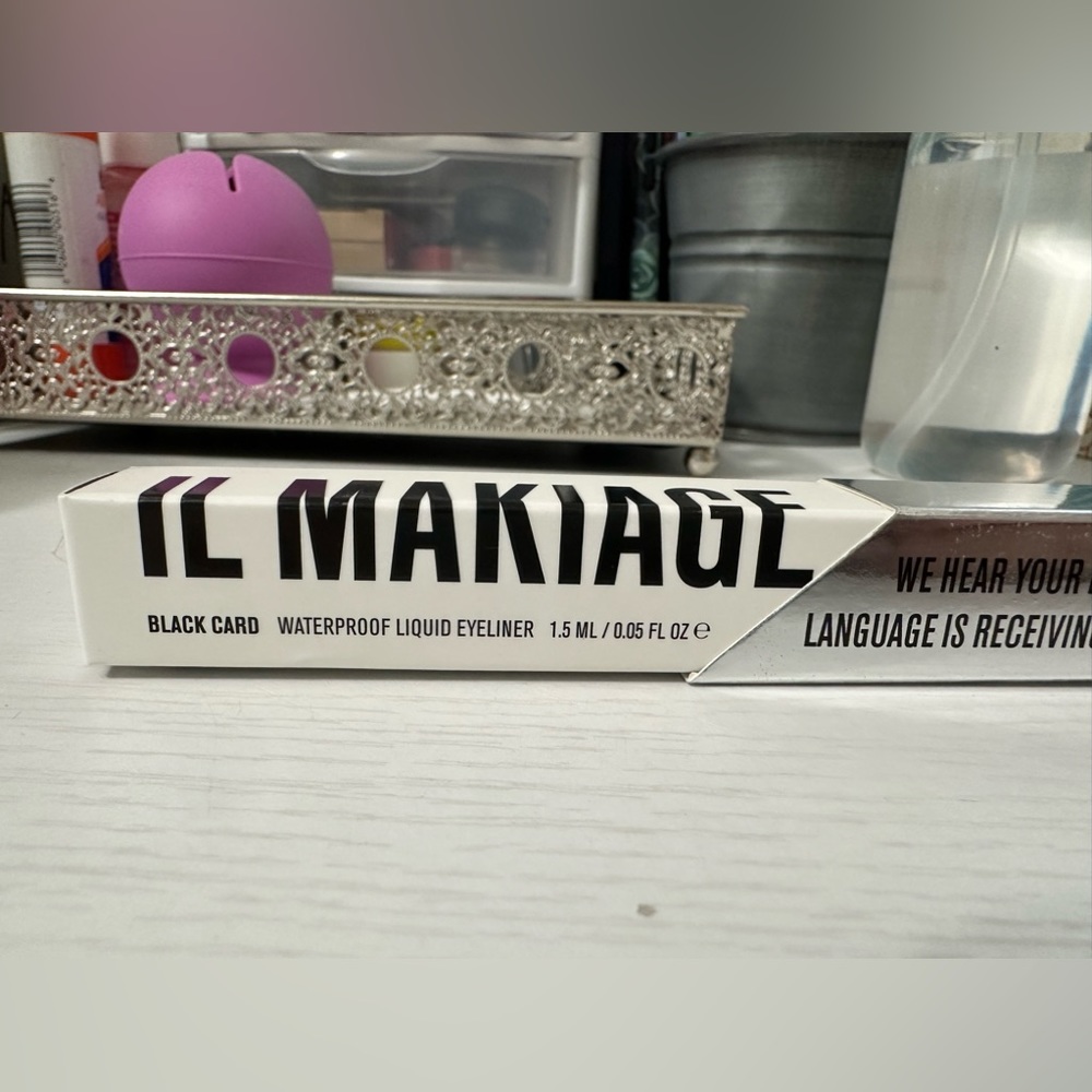 Il Makiage liquid eye liner black brand NEW